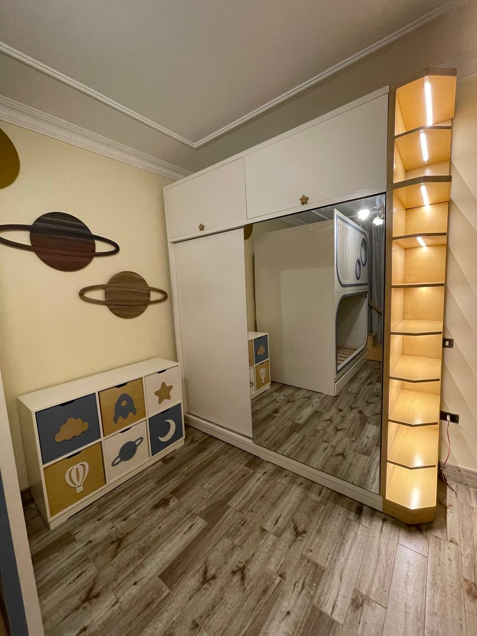 Astronaut Explorer Room