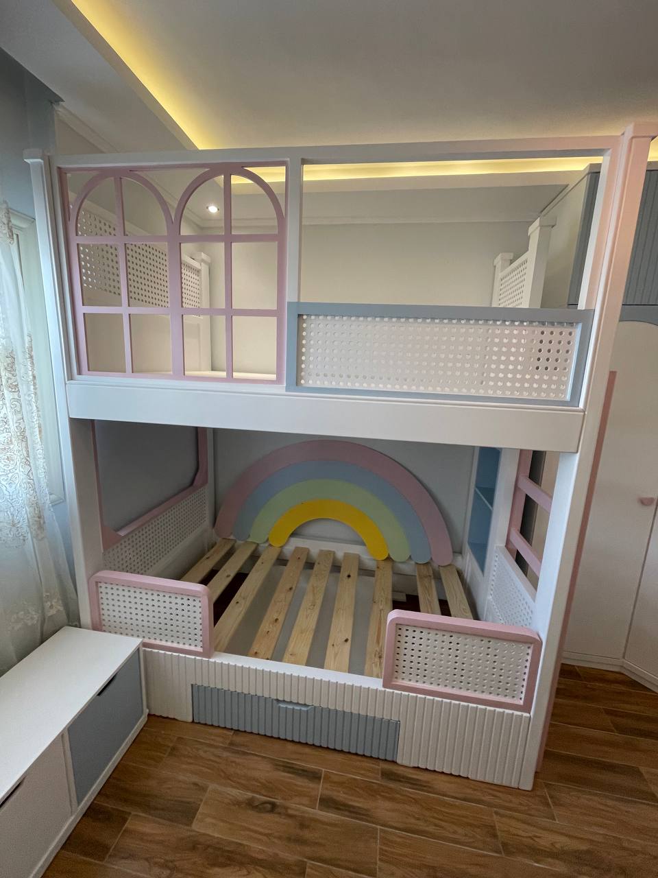 Rainbow Nest Room