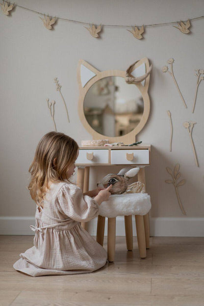 Purrfect Dresser