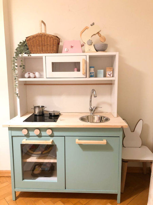 Mint Blossom Kitchen